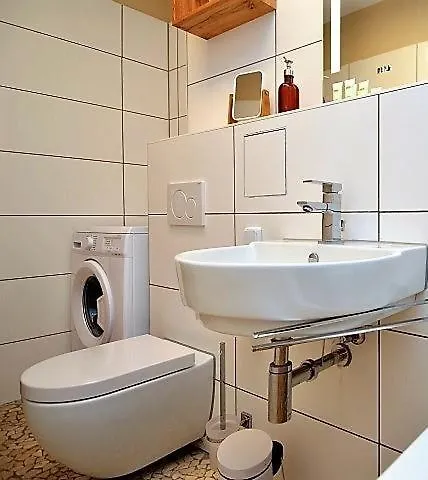 Riesling - Helle Und Grosszuegige Mit Guter Anbindung דירה מיינץ