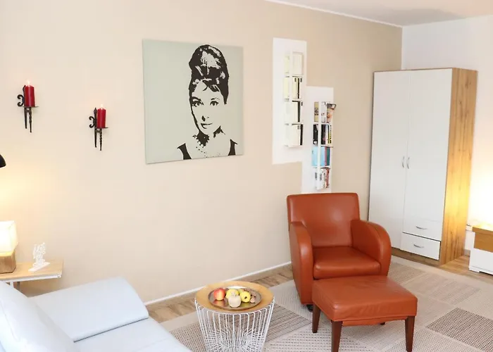 Riesling - Helle Und Grosszuegige Mit Guter Anbindung * מיינץ